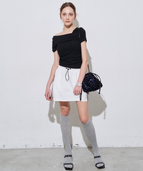 MOCOA'S(モコアズ)の「ワンショルギャザートップス(Tシャツ/カットソー・レディース・ホワイト/ブラック/ブルー/チャコール・FREE)」の20枚目の写真