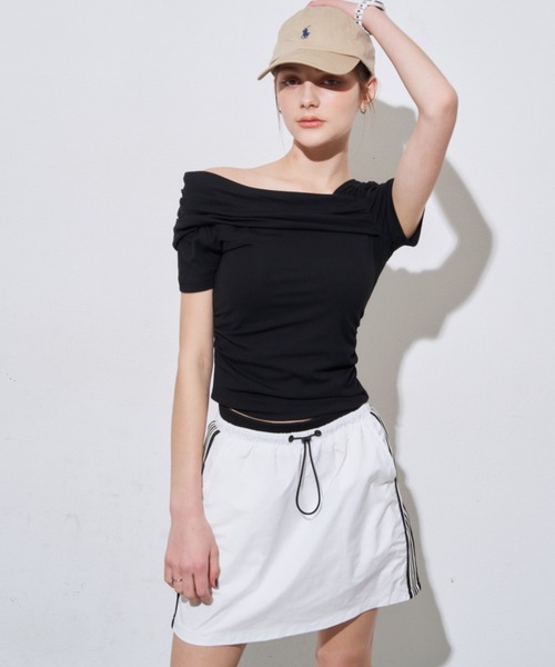 MOCOA'S(モコアズ)の「ワンショルギャザートップス(Tシャツ/カットソー・レディース・ホワイト/ブラック/ブルー/チャコール・FREE)」の18枚目の写真