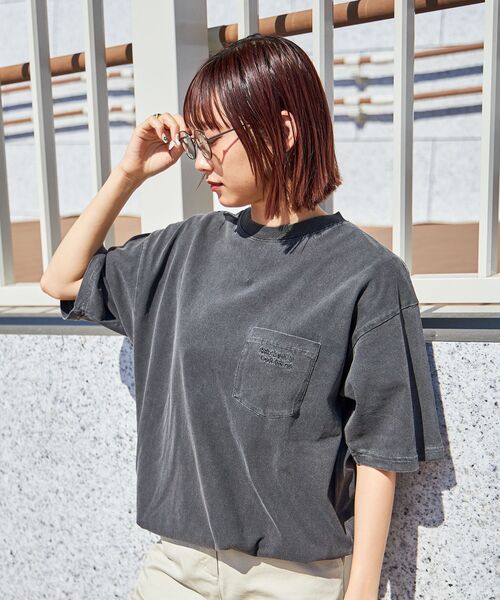 FFEIN(フェイン)の「【FFEIN(フェイン)】ピグメントポケット刺繍Tシャツ / ビックシルエット ドローコード(Tシャツ/カットソー・メンズ・グリーン/ホワイト/パープル/イエロー/チャコール・LARGE/MEDIUM/SMALL)」の9枚目の写真