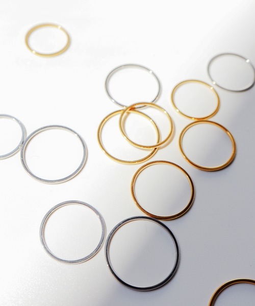 TUWAKRIM(トゥワクリム)の「【TUWAKRIM】Effect ring(リング・レディース・シルバー/ゴールド・LARGE/MEDIUM/SMALL/X-SMALL/XX-SMALL/XXX-SMALL/XX-LARGE/X-LARGE)」の10枚目の写真