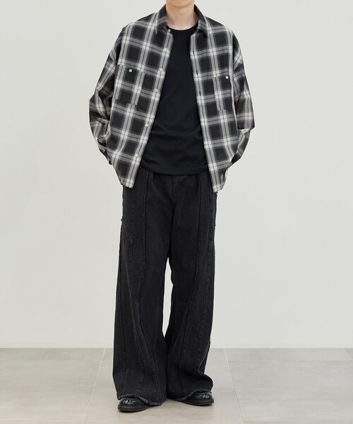 【PUBLIC TOKYO】フリンジカットライン☆ワイド☆ブラックデニム PUBLIC TOKYO（パブリックトウキョウ）の「PUBLIC DENIM フリンジ