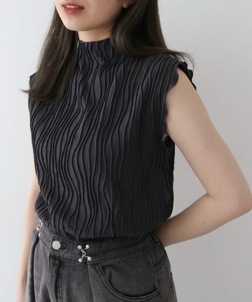 Petit fleur（プチフルール）の「・Petit　Fleur　ウェーブメロープルオーバー（Tシャツ/カットソー・レディース・グリーン/ブラック/チャコールグレー/オフホワイト・FREE）」の4枚目の写真