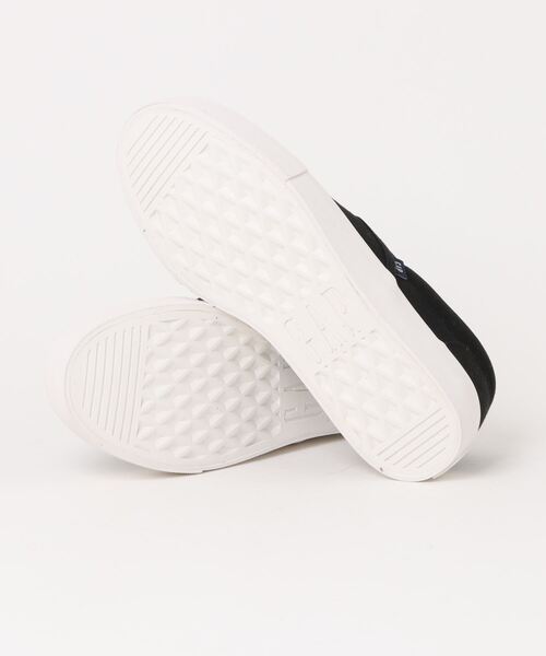 GAP（ギャップ）の「【GAP】ギャップ　スリッポンスニーカー　GPU22410（スニーカー・レディース・ホワイト/ブラック・24.0cm/25.0cm/26.0cm/27.0cm/28.0cm/23.0cm）」の4枚目の写真