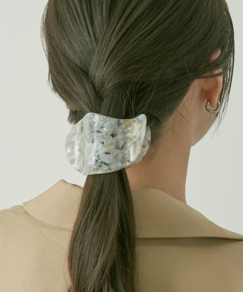 フィカレ　ヘアクリップＭサイズ　＜シルキーグレー＞＜カプチーノ＞ フィカレ ヘアクリップMサイズ ＜シルキーグレー＞＜カプチーノ