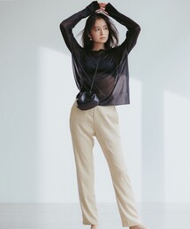 ICB（アイシービー）の「【Kahori Higuchi×ICB】シャイニーシアーニット×サテンパンツ（セットアップ）」