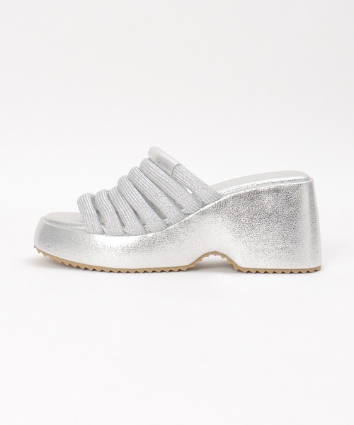 notch.（ノッチ）の「チューブウエッジサンダル（サンダル・レディース・ブラック/シルバー系・M/L）」の16枚目の写真