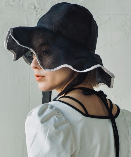 ORIENT MILLINERY(オリエント ミリナリー)の「rosemallow【ローズマロウ】シアーつば広ハット(ハット・レディース・グリーン/ホワイト/ベージュ/ブラック・FREE)」の3枚目の写真