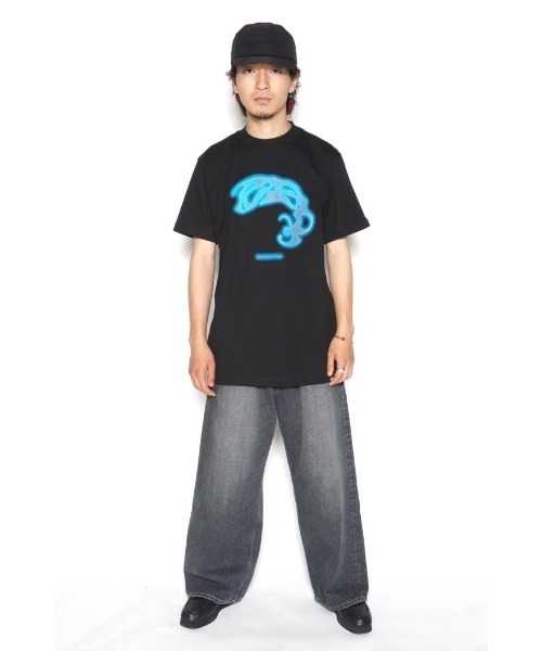 乱痴気(ランチキ)の「【Iasof】reflection logo T-shirt(Tシャツ/カットソー・メンズ・ブルー・2/1)」の3枚目の写真