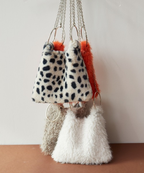 Aunt Marie's(アントマリーズ)の「2WAYファーチェーンBAG/ショルダーバッグ(ショルダーバッグ・レディース・グレイッシュベージュ/アイボリー/オレンジ/その他・FREE)」の6枚目の写真