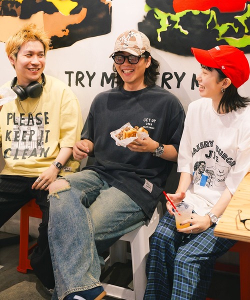 RAGEBLUE（レイジブルー）の「【JBｓ】JBｓコラボ/イラストプリントオーバーサイズTシャツ（Tシャツ/カットソー・メンズ・ホワイト/オリーブ/ダークグレー・MEDIUM/LARGE）」の6枚目の写真