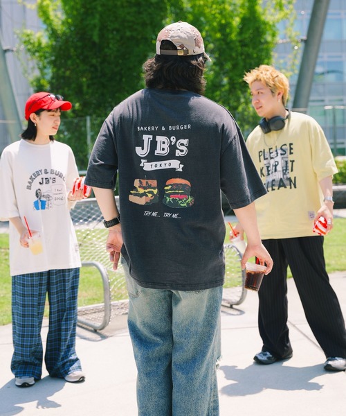 RAGEBLUE（レイジブルー）の「【JBｓ】JBｓコラボ/イラストプリントオーバーサイズTシャツ（Tシャツ/カットソー・メンズ・ホワイト/オリーブ/ダークグレー・MEDIUM/LARGE）」の8枚目の写真