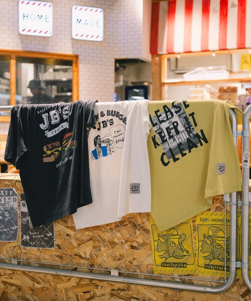 RAGEBLUE（レイジブルー）の「【JBｓ】JBｓコラボ/イラストプリントオーバーサイズTシャツ（Tシャツ/カットソー・メンズ・ホワイト/オリーブ/ダークグレー・MEDIUM/LARGE）」の9枚目の写真