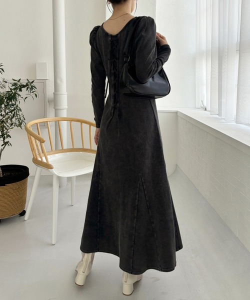 one after another NICE CLAUP（ワンアフターアナザーナイスクラップ）の「レースアップロングワンピース（ワンピース・レディース・オフホワイト/チャコールグレー/ピンク・FREE）」の20枚目の写真