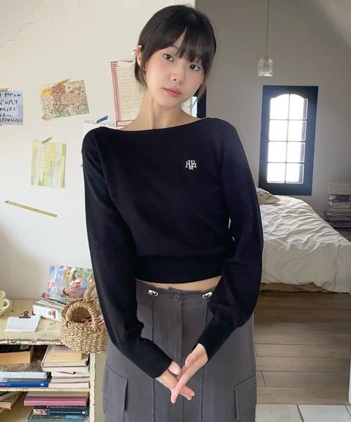 muahmuah(ムーアムーア)の「A'GEM/9 × .kom 『muah muah/ムーアムーア』 STITCH LOGO SOFT BOATNECK KNIT/ステッチロゴソフトボートネック ニット(ニット/セーター・レディース・ブラック/アイボリー/ピンク/ブルー・FREE)」の21枚目の写真