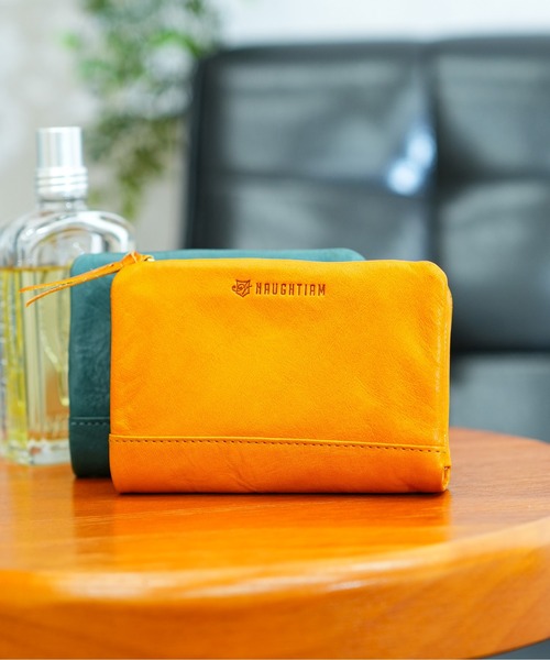 【NAUGHTIAM/ノーティアム】 ミネルバベリー ミドルウォレット