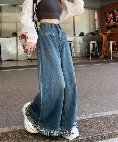 Dream garden(ドリームガーデン)の「裾フリンジワイドデニムパンツ(デニムパンツ・レディース・ブルー・3XL/XL/L/S/5XL/4XL/2XL)」の12枚目の写真