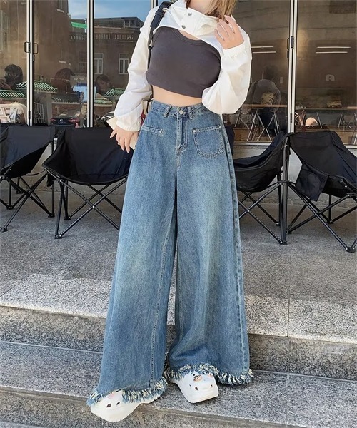 Dream garden(ドリームガーデン)の「裾フリンジワイドデニムパンツ(デニムパンツ・レディース・ブルー・3XL/XL/L/S/5XL/4XL/2XL)」の4枚目の写真