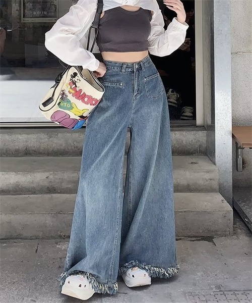 Dream garden(ドリームガーデン)の「裾フリンジワイドデニムパンツ(デニムパンツ・レディース・ブルー・3XL/XL/L/S/5XL/4XL/2XL)」の5枚目の写真