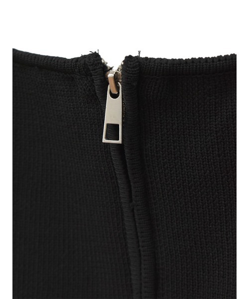 Reurie'（レウリィ）の「ZIP付ニットビスチェ／ zip knit bustier ノースリーブ キャミソール クロップド ミニ丈 レイヤード 重ね着 シンプル 大人カジュアル レディライク 韓国 グレー チャコール 黒 ブラック（キャミソール・レディース・ブラック/チャコールグレー・FREE）」の5枚目の写真