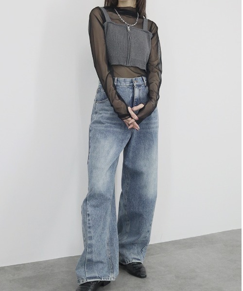 Reurie'（レウリィ）の「ZIP付ニットビスチェ／ zip knit bustier ノースリーブ キャミソール クロップド ミニ丈 レイヤード 重ね着 シンプル 大人カジュアル レディライク 韓国 グレー チャコール 黒 ブラック（キャミソール・レディース・ブラック/チャコールグレー・FREE）」の14枚目の写真