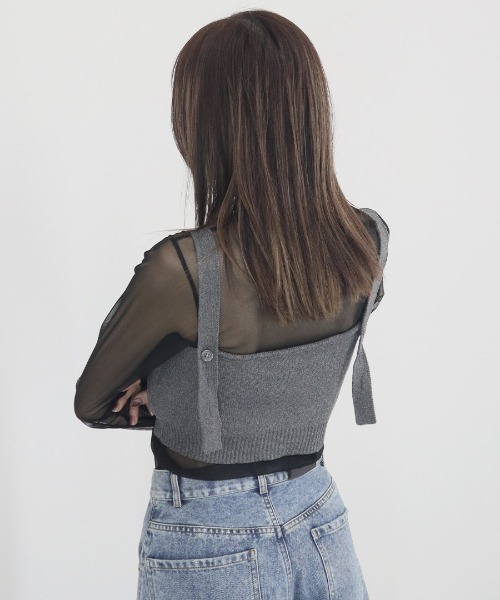 Reurie'（レウリィ）の「ZIP付ニットビスチェ／ zip knit bustier ノースリーブ キャミソール クロップド ミニ丈 レイヤード 重ね着 シンプル 大人カジュアル レディライク 韓国 グレー チャコール 黒 ブラック（キャミソール・レディース・ブラック/チャコールグレー・FREE）」の11枚目の写真