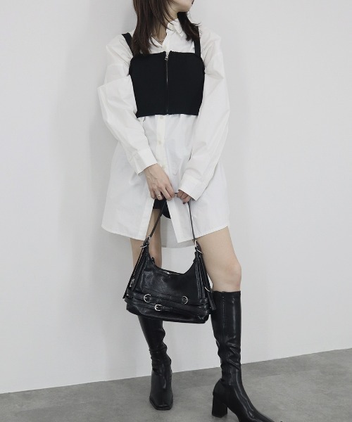 Reurie'（レウリィ）の「ZIP付ニットビスチェ／ zip knit bustier ノースリーブ キャミソール クロップド ミニ丈 レイヤード 重ね着 シンプル 大人カジュアル レディライク 韓国 グレー チャコール 黒 ブラック（キャミソール・レディース・ブラック/チャコールグレー・FREE）」の8枚目の写真