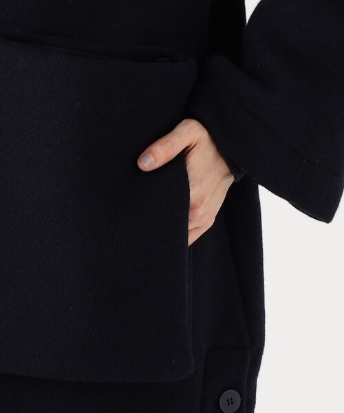 TOMORROWLAND （トゥモローランド）の「STUDIO DE LOSTANGES ロングコート（ステンカラーコート・レディース・ネイビー・FREE）」の10枚目の写真