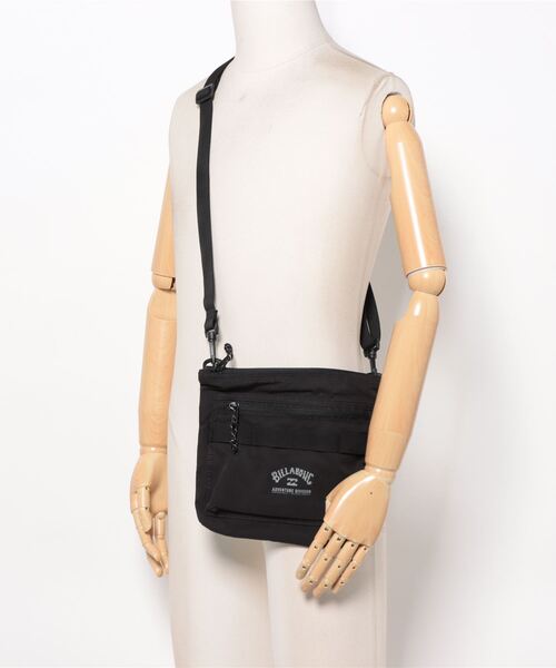 BILLABONG（ビラボン）の「BILLABONG メンズ SACOCHE SHOULDER L バッグ 【2024年秋冬モデル】/ビラボンロゴショルダーバック（ショルダーバッグ・メンズ・ミント/ブラック・FREE）」の6枚目の写真