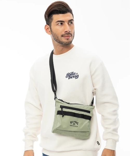 BILLABONG（ビラボン）の「BILLABONG メンズ SACOCHE SHOULDER L バッグ 【2024年秋冬モデル】/ビラボンロゴショルダーバック（ショルダーバッグ・メンズ・ミント/ブラック・FREE）」の2枚目の写真