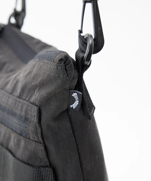 BILLABONG（ビラボン）の「BILLABONG メンズ SACOCHE SHOULDER L バッグ 【2024年秋冬モデル】/ビラボンロゴショルダーバック（ショルダーバッグ・メンズ・ミント/ブラック・FREE）」の17枚目の写真