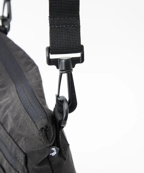 BILLABONG（ビラボン）の「BILLABONG メンズ SACOCHE SHOULDER L バッグ 【2024年秋冬モデル】/ビラボンロゴショルダーバック（ショルダーバッグ・メンズ・ミント/ブラック・FREE）」の18枚目の写真