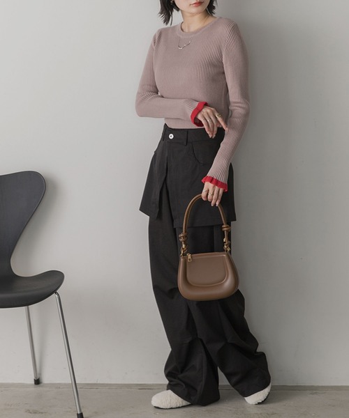 ad thie（アドティエ）の「配色フレアスリーブリブニット（ニット/セーター・レディース・レッド/ダークブラウン/ブラック/ピンクベージュ/カーキ/オフホワイト・FREE）」の12枚目の写真