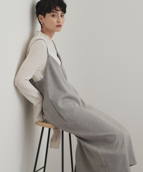 OPAQUE.CLIP(オペークドットクリップ)の「ウールライクVネックジャンパースカート【洗濯機洗い可】(ワンピース・レディース・グレー系3/チャコール・36/38/40/42)」の12枚目の写真