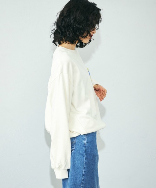 Lee(リー)の「ニットポケットスウェット(スウェット・レディース・パープル/ブラウン/グレー・MEDIUM)」の7枚目の写真