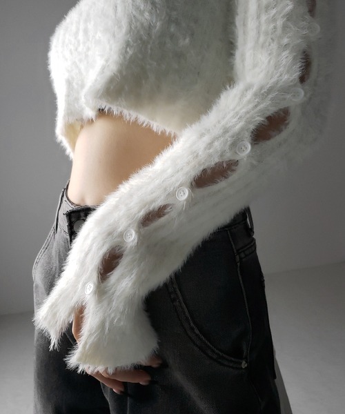 me+em select（ミームセレクト）の「【 ３color 】カットアウトスリットスリーブショートシャギーニット ／ cutout slit sleeve short shaggy knit（ニット/セーター・レディース・ブラック/グレー/ホワイト・FREE）」の15枚目の写真