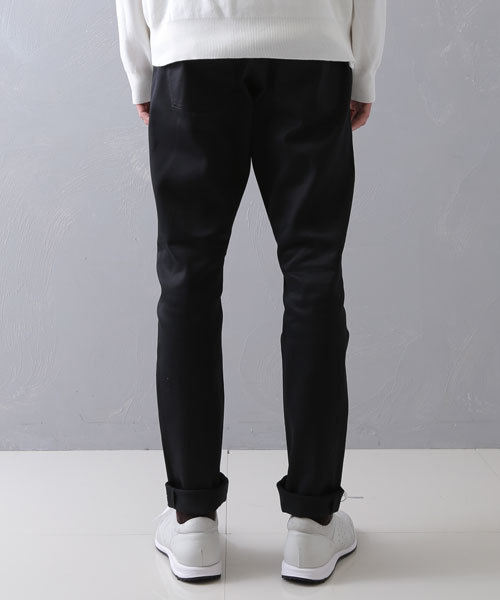 UNITED TOKYO（ユナイテッドトウキョウ）の「スーピマテーパードデニム（デニムパンツ・メンズ・ブルー/ブラック/ホワイト・2/3/1）」の7枚目の写真