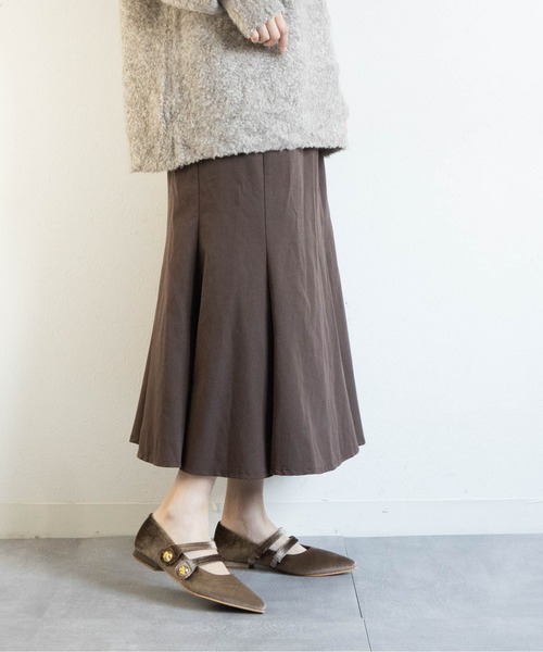 Fabby fabby(ファビィーファビィー)の「ベロアゴールドボタンパンプス(パンプス・レディース・ベージュ/ブラック・LARGE/MEDIUM/SMALL)」の13枚目の写真