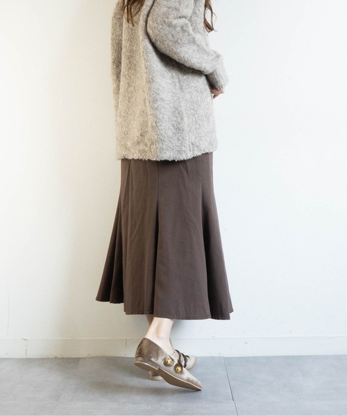 Fabby fabby(ファビィーファビィー)の「ベロアゴールドボタンパンプス(パンプス・レディース・ベージュ/ブラック・LARGE/MEDIUM/SMALL)」の14枚目の写真