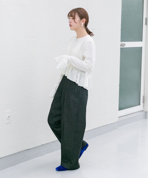 KBF（ケイビーエフ）の「ペプラムレーストップス（Tシャツ/カットソー・レディース・アイボリー/ブラック・ONE）」の14枚目の写真