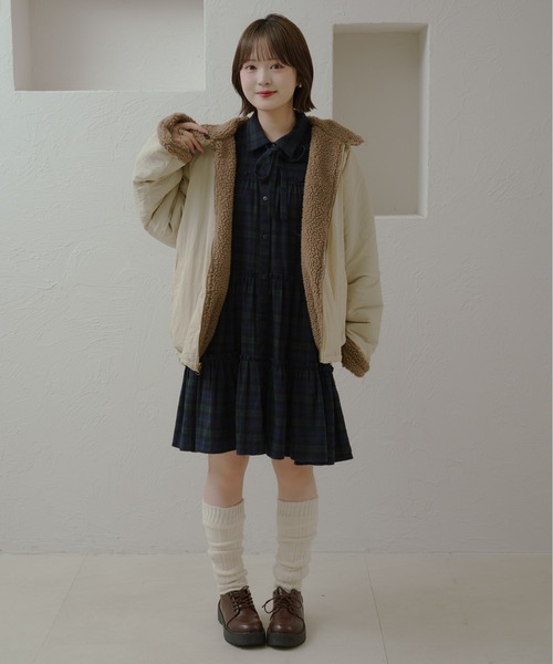 kutir（クティール）の「【2サイズ展開】リバーシブルナイロンボアブルゾン（ブルゾン・レディース・ライトグレー/アイボリー/ブラック/ブラック系その他/ライトベージュ/カーキ/ブラック系・MEDIUM/LARGE）」の7枚目の写真