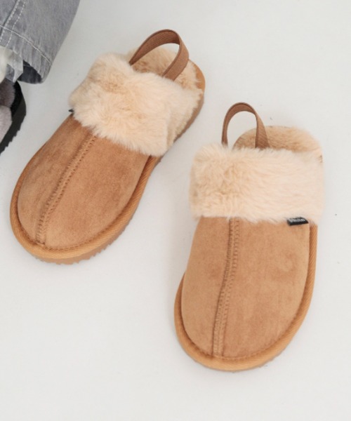 BRANSHES(ブランシェス)の「フェイクムートン×ファーサボサンダル(ブーツ・キッズ・キャメル/ブラック・17.0cm/16.0cm/20.0cm/18.0cm/19.0cm/21.0cm)」の2枚目の写真