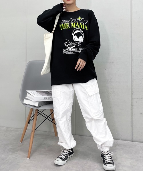 spiritoso(スピリトーゾ)の「【spiritoso】CLUB THE MANIAヘッドフォンプリント裏毛トレーナー(CP)(スウェット・レディース・ホワイト/杢グレー/ブラック・FREE)」の19枚目の写真