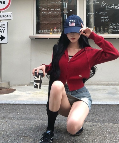 BEIDELLI（ベイデリー）の「[BELLIDE MADE] カイリ2WAYニットジップアップパーカー（パーカー・レディース・アイボリー/ブラック/ブラウン/バーガンディー/グレー・FREE）」の13枚目の写真