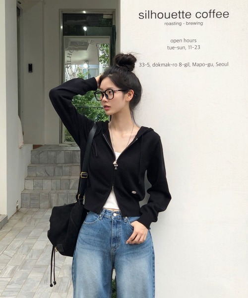 BEIDELLI（ベイデリー）の「[BELLIDE MADE] カイリ2WAYニットジップアップパーカー（パーカー・レディース・アイボリー/ブラック/ブラウン/バーガンディー/グレー・FREE）」の8枚目の写真