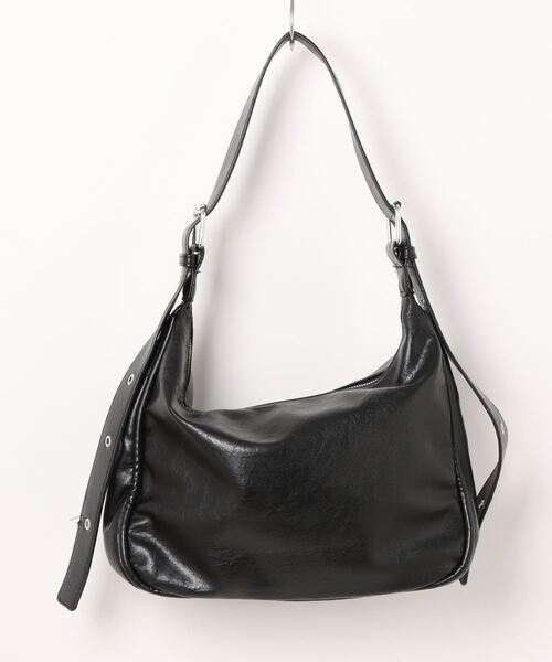 an meets zakka(アンミツザッカ)の「an meets zakka 合成皮革ロッキンベルトショルダーバッグ(ショルダーバッグ・レディース・ブラック/ブラウン・ONESIZE)」の3枚目の写真