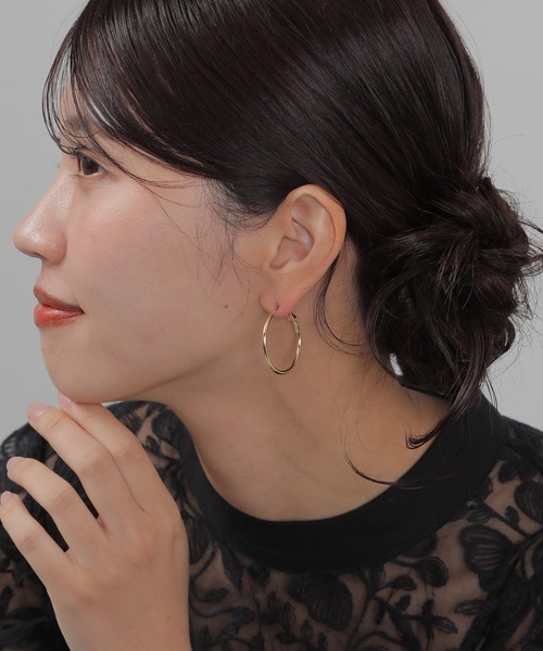 Kana(カナ)の「ライン フープ ピアス パーティー 結婚式 お呼ばれ オケージョン(ピアス(両耳用)・レディース・ゴールド/シルバー・フリー)」の6枚目の写真