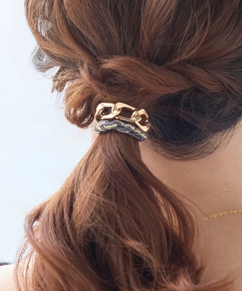 Phoebe（フィービィー）の「2wayツイストメタルヘアブレス（ヘアゴム・レディース・ネイビー/ホワイト/ピンク/グレー・FREE）」の21枚目の写真