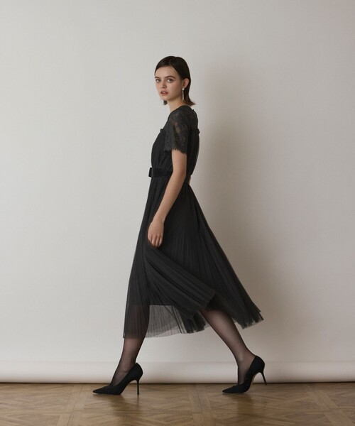 GRACE CONTINENTAL（グレースコンチネンタル）の「チュールプリーツドレス（ドレス・レディース・ブラック/ベージュ/グレー・36/38）」の12枚目の写真