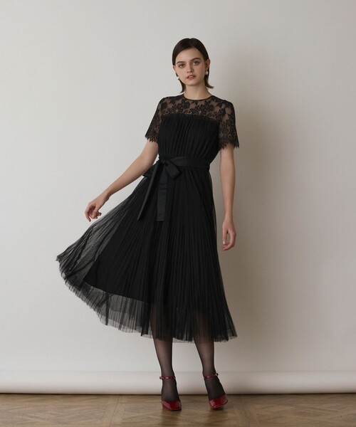 GRACE CONTINENTAL（グレースコンチネンタル）の「チュールプリーツドレス（ドレス・レディース・ブラック/ベージュ/グレー・36/38）」の21枚目の写真