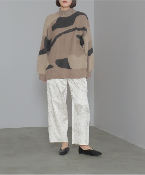 OandI（オーアンドアイ）の「総柄シャギーニットプルオーバー（ニット/セーター・レディース・グレイッシュベージュ/ブラック・FREE）」の16枚目の写真